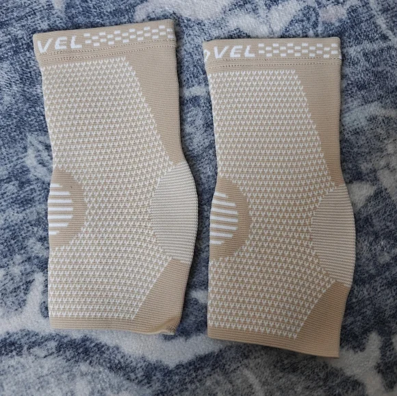 MODVEL ankle brace - Picture 2 of 3